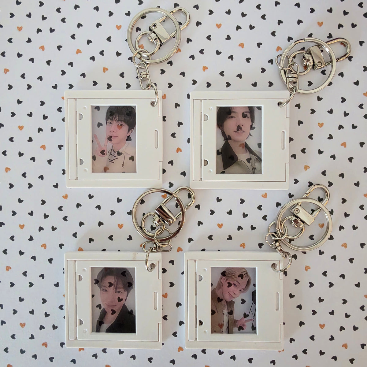 BTS - ARIRANG - Weverse Early Bird Selfie film-mount keyring