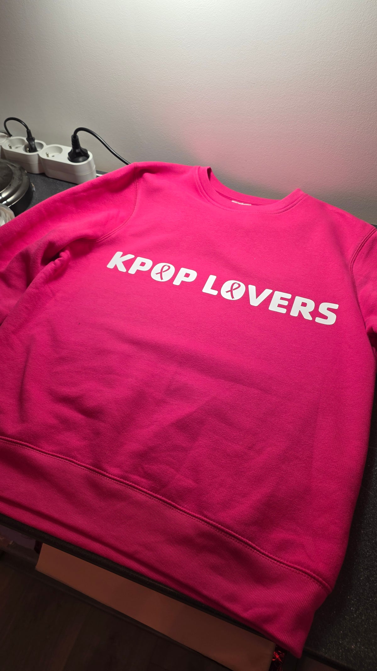 MYKPOPBOX - MyKpopBox x Octobre Rose Sweat Shirt