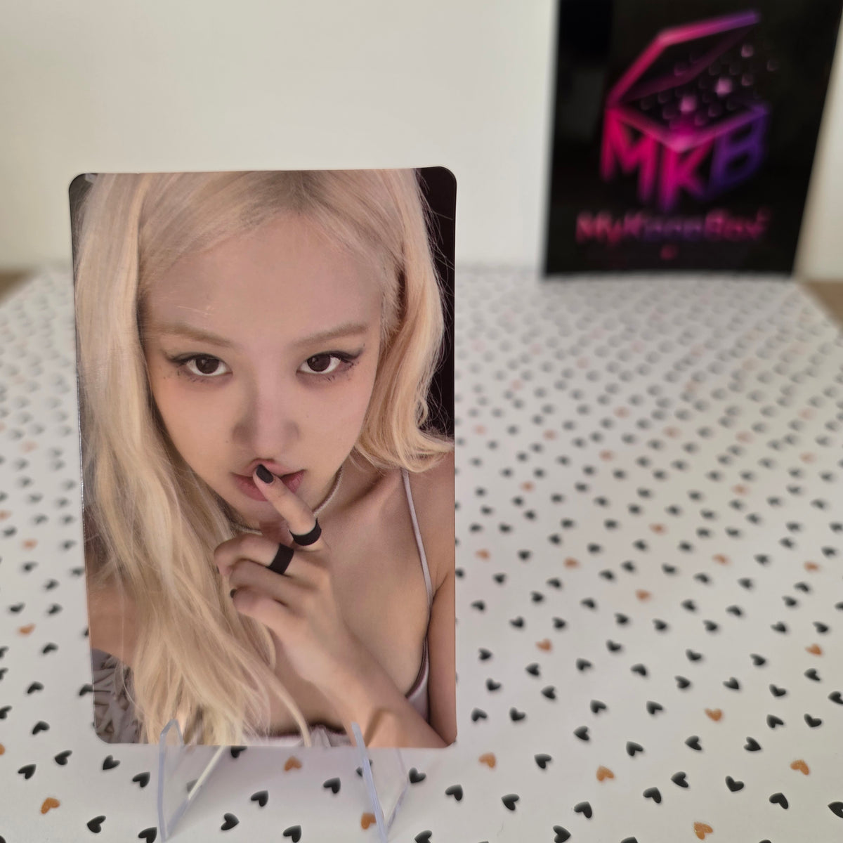 BLACKPINK x Tamagotchi - YG Exclusive Photocard