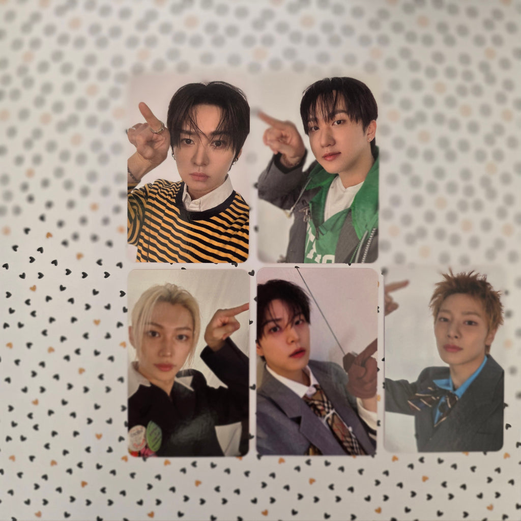 STRAY KIDS - THIS & THAT - Apple Music POB Photocard