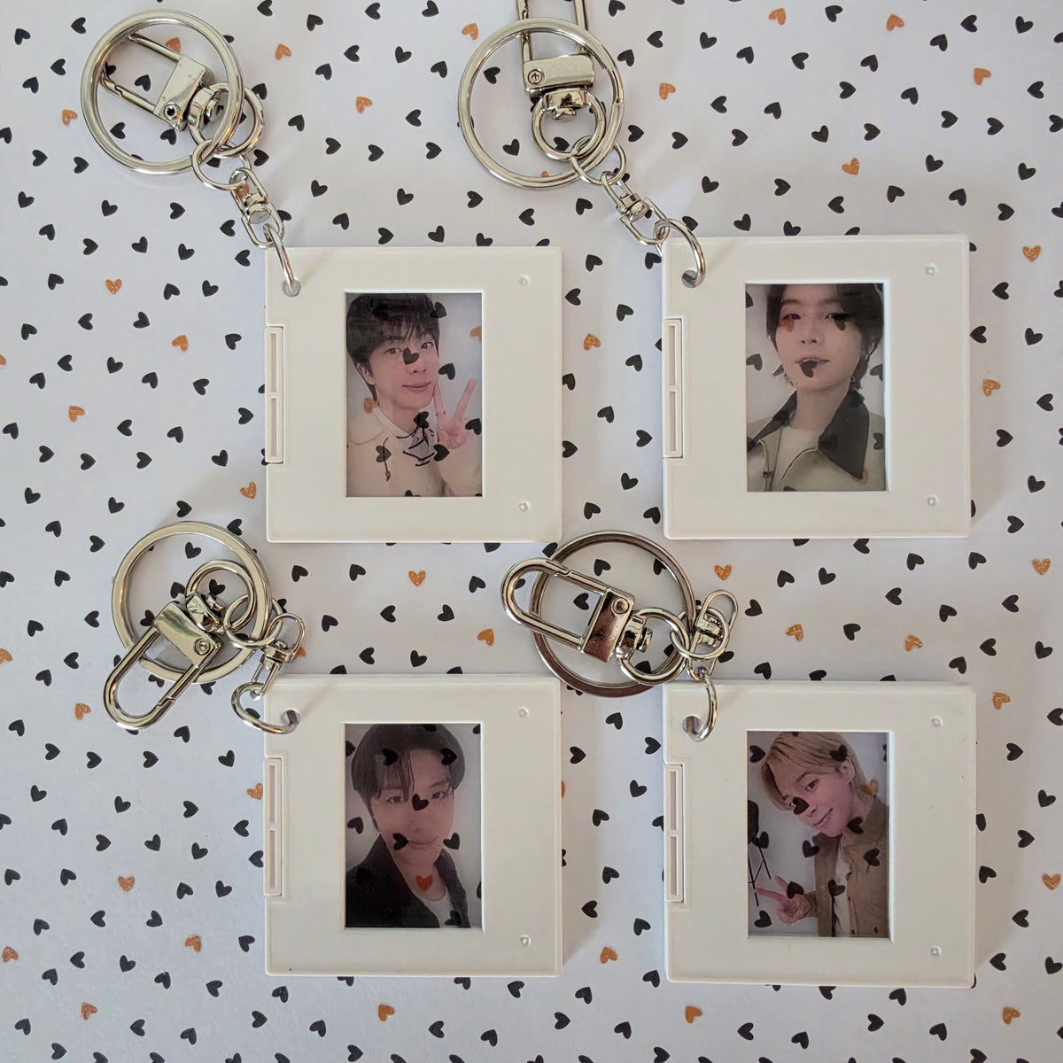 BTS - ARIRANG - Weverse Early Bird Selfie film-mount keyring